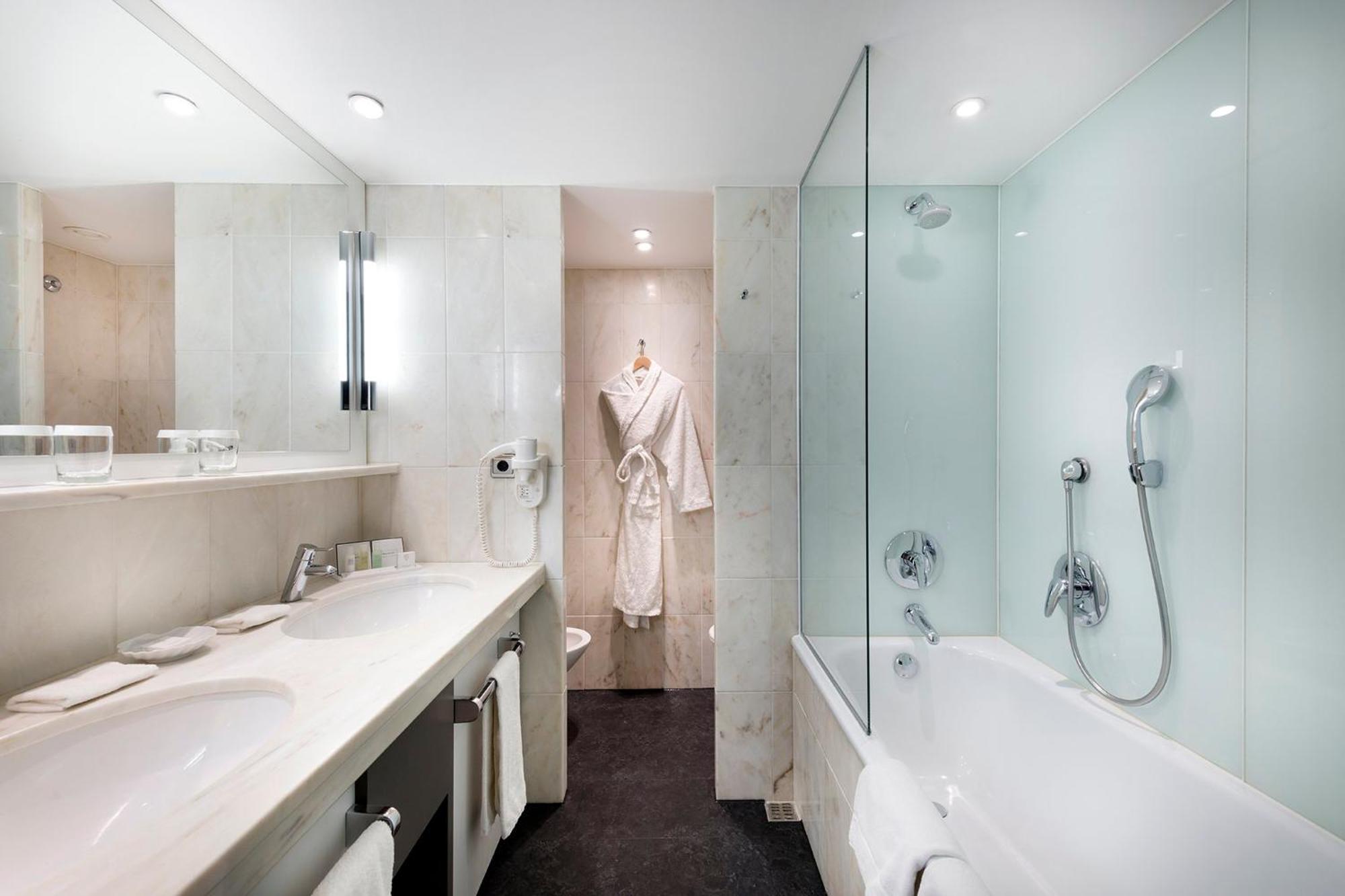 Premium Kamer met Kingsize Bed en Uitzicht op de Rivier